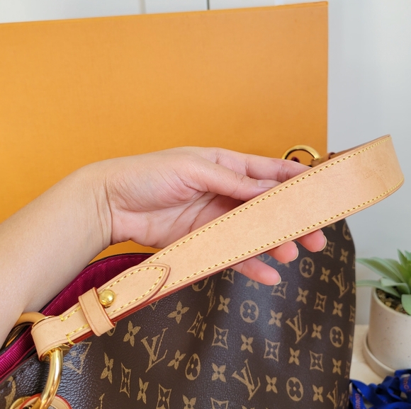 💕BEAUTIFUL Authentic Louis Vuitton Graceful Mm Monogram "PEONY Interior" - Picture 3 of 16